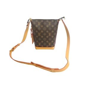Louis Vuitton Hobo Cruiser Shoulder Bag